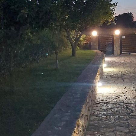 Nikoleta'S Studios Argostolion Exterior foto
