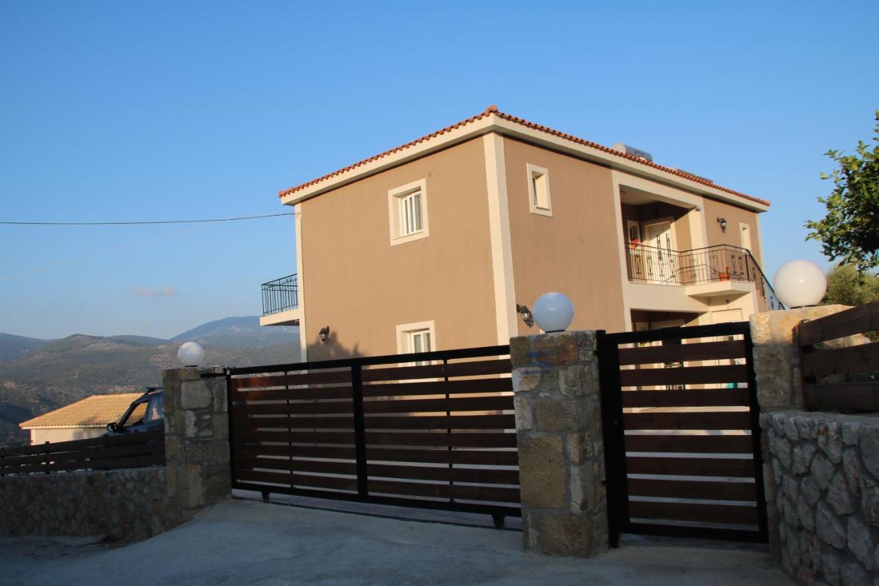 Nikoleta'S Studios Argostolion Exterior foto