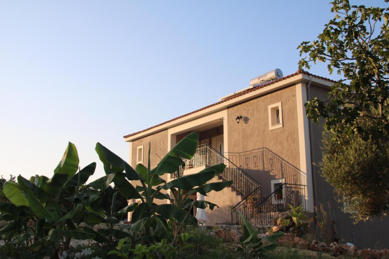Nikoleta'S Studios Argostolion Exterior foto